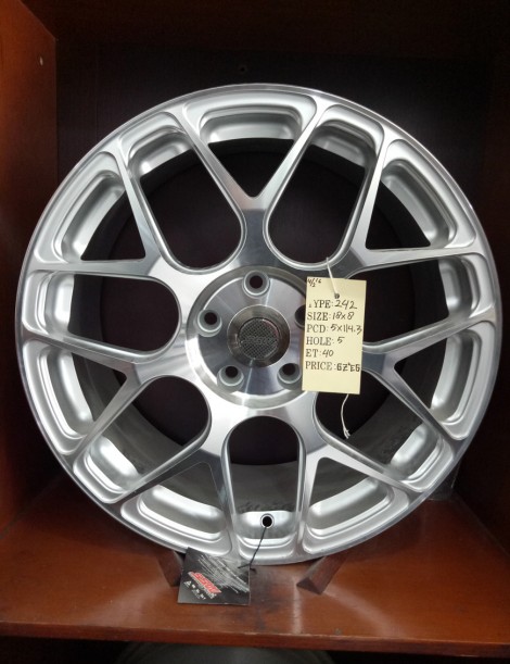 VELG 18 242